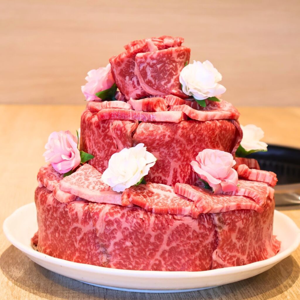 大切な人の誕生日を、特別な肉ケーキでサプライズしませんか?